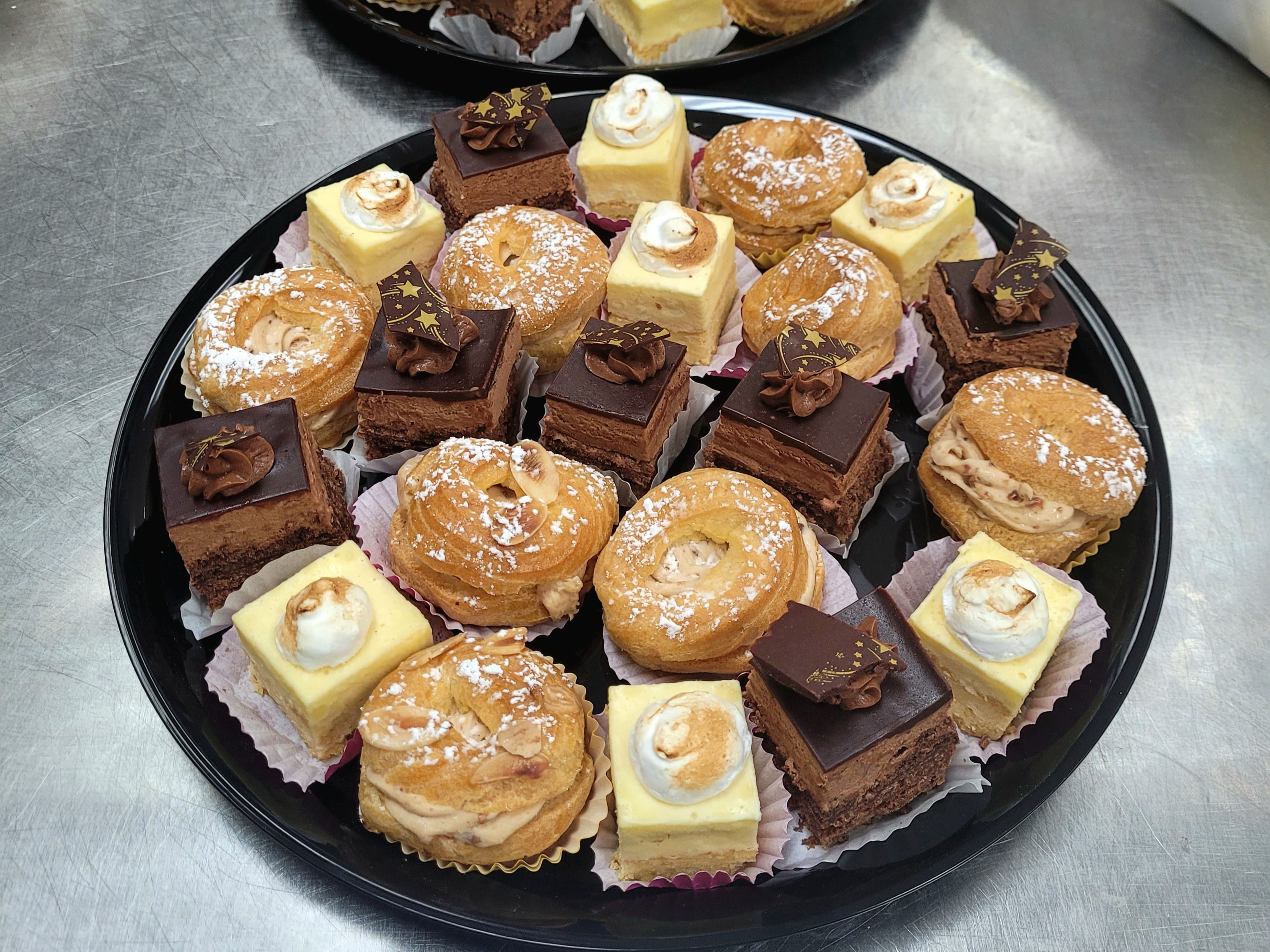 Mignardises sucrées Ô Chef en plateau